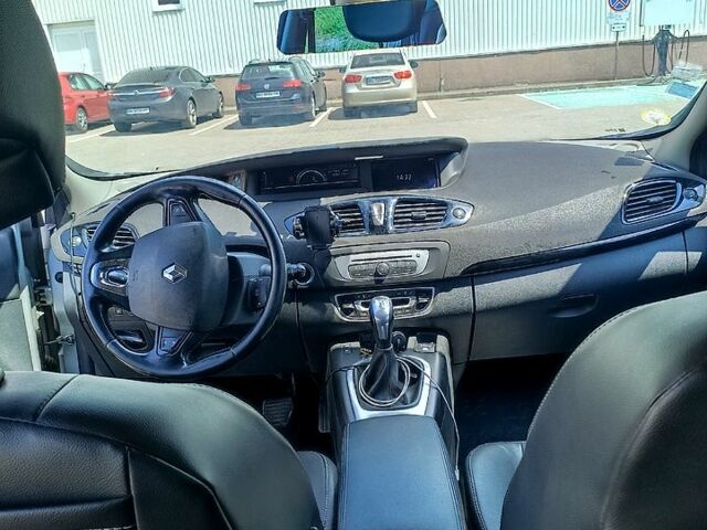 Сірий Рено Меган, об'ємом двигуна 1.5 л та пробігом 277 тис. км за 9500 $, фото 3 на Automoto.ua