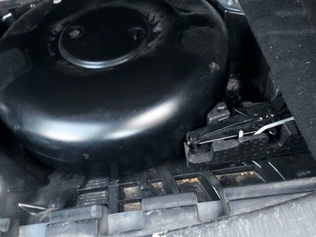 Сірий Рено Меган, об'ємом двигуна 1.2 л та пробігом 118 тис. км за 7500 $, фото 6 на Automoto.ua