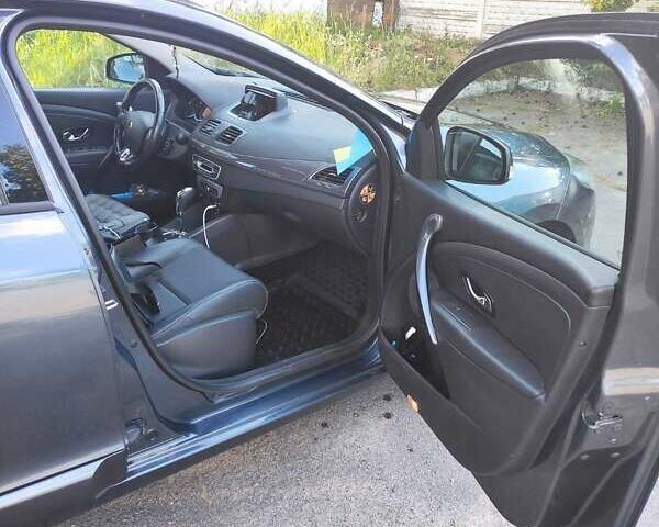 Серый Рено Меган, объемом двигателя 1.46 л и пробегом 450 тыс. км за 9500 $, фото 17 на Automoto.ua