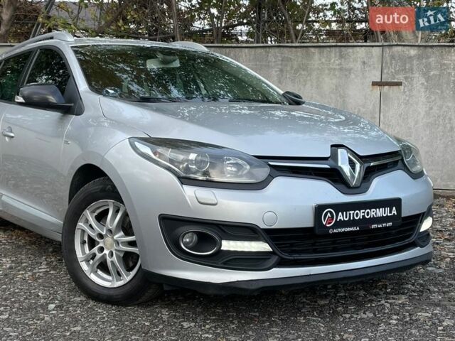 Сірий Рено Меган, об'ємом двигуна 1.46 л та пробігом 206 тис. км за 8490 $, фото 1 на Automoto.ua