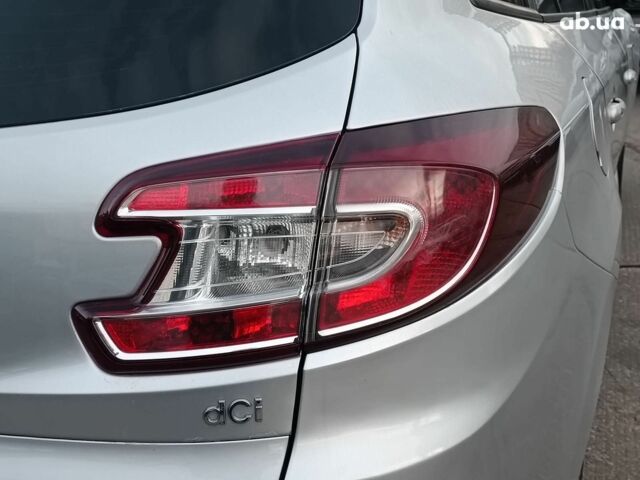 Серый Рено Меган, объемом двигателя 1.5 л и пробегом 216 тыс. км за 8990 $, фото 8 на Automoto.ua