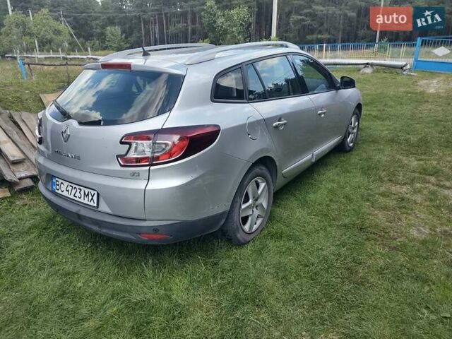 Сірий Рено Меган, об'ємом двигуна 1.5 л та пробігом 251 тис. км за 9600 $, фото 3 на Automoto.ua