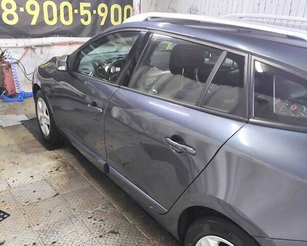 Серый Рено Меган, объемом двигателя 1.46 л и пробегом 450 тыс. км за 9500 $, фото 2 на Automoto.ua