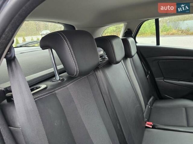 Серый Рено Меган, объемом двигателя 1.5 л и пробегом 158 тыс. км за 8999 $, фото 31 на Automoto.ua