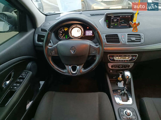 Серый Рено Меган, объемом двигателя 1.5 л и пробегом 216 тыс. км за 8990 $, фото 14 на Automoto.ua