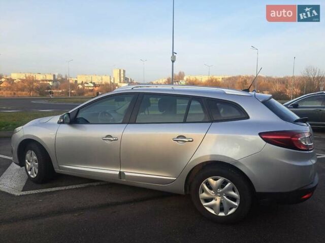 Серый Рено Меган, объемом двигателя 1.5 л и пробегом 190 тыс. км за 9500 $, фото 1 на Automoto.ua