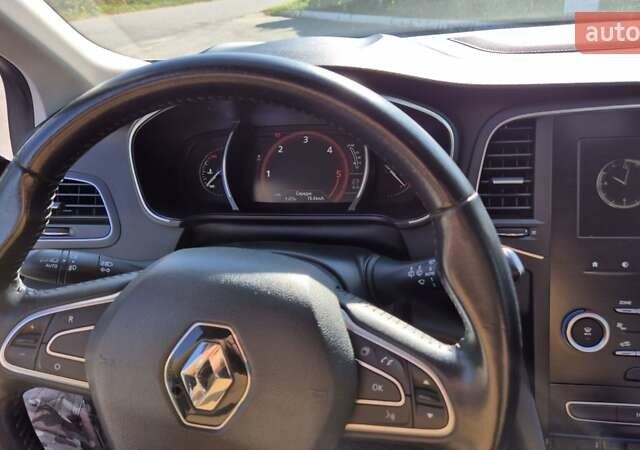 Серый Рено Меган, объемом двигателя 1.46 л и пробегом 254 тыс. км за 11000 $, фото 7 на Automoto.ua