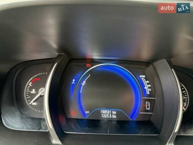 Серый Рено Меган, объемом двигателя 1.46 л и пробегом 198 тыс. км за 12200 $, фото 9 на Automoto.ua