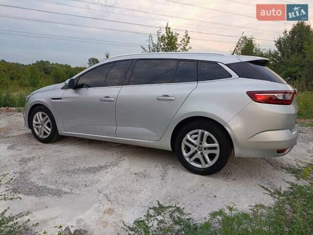 Серый Рено Меган, объемом двигателя 1.5 л и пробегом 236 тыс. км за 12299 $, фото 7 на Automoto.ua