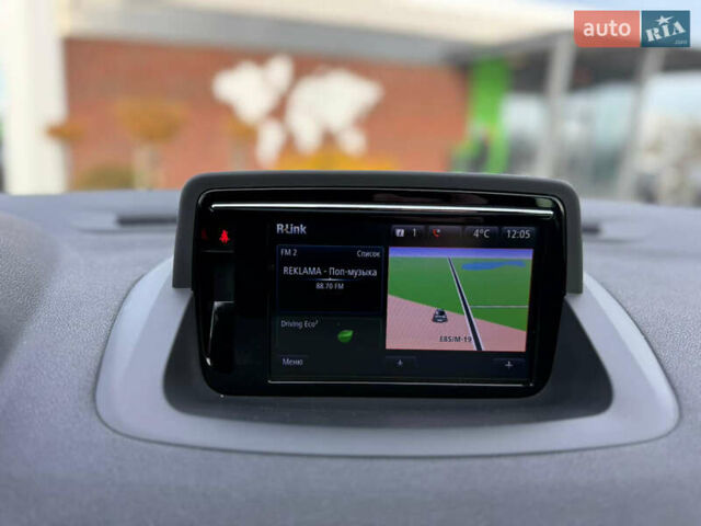 Серый Рено Меган, объемом двигателя 1.5 л и пробегом 180 тыс. км за 11800 $, фото 53 на Automoto.ua