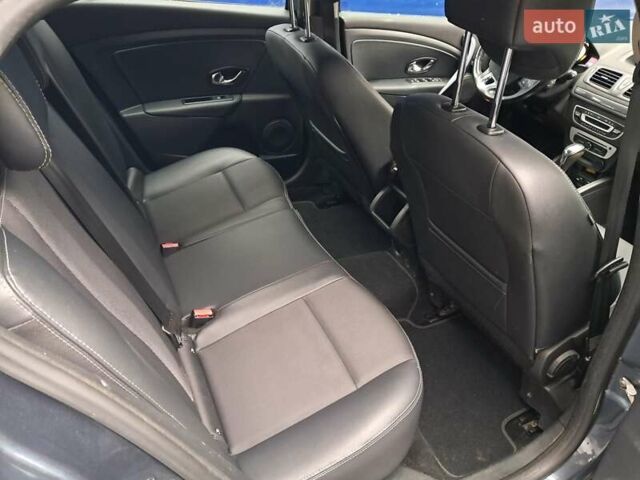 Серый Рено Меган, объемом двигателя 1.46 л и пробегом 235 тыс. км за 9500 $, фото 12 на Automoto.ua