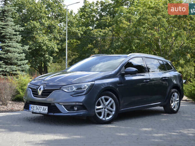 Серый Рено Меган, объемом двигателя 1.46 л и пробегом 393 тыс. км за 10999 $, фото 1 на Automoto.ua