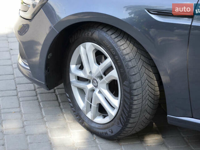 Серый Рено Меган, объемом двигателя 1.46 л и пробегом 393 тыс. км за 10999 $, фото 16 на Automoto.ua