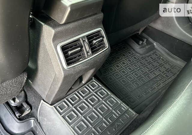 Серый Рено Меган, объемом двигателя 1.46 л и пробегом 184 тыс. км за 14900 $, фото 43 на Automoto.ua