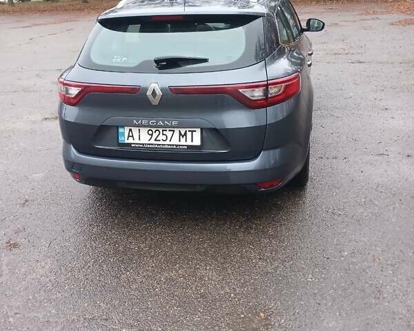 Серый Рено Меган, объемом двигателя 1.46 л и пробегом 172 тыс. км за 12700 $, фото 7 на Automoto.ua