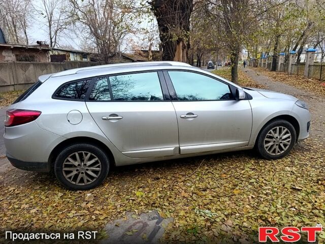 Серый Рено Меган, объемом двигателя 1.5 л и пробегом 246 тыс. км за 8200 $, фото 12 на Automoto.ua