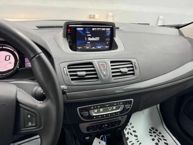 Сірий Рено Меган, об'ємом двигуна 1.5 л та пробігом 179 тис. км за 2400 $, фото 22 на Automoto.ua