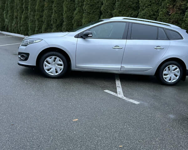 Серый Рено Меган, объемом двигателя 1.5 л и пробегом 162 тыс. км за 10500 $, фото 7 на Automoto.ua