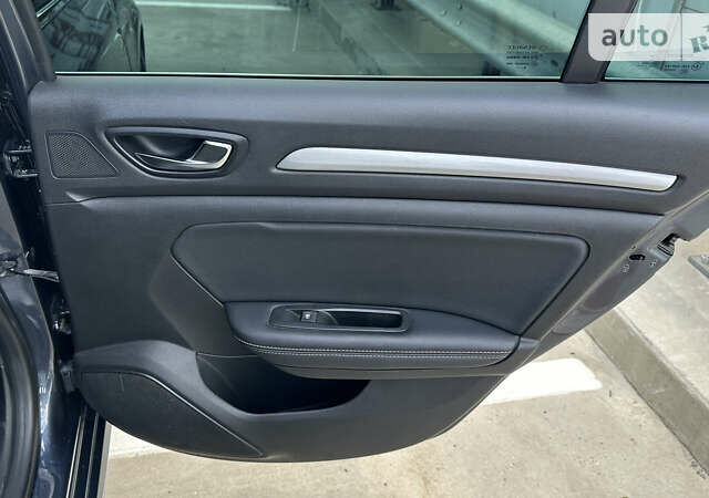 Серый Рено Меган, объемом двигателя 1.46 л и пробегом 184 тыс. км за 14900 $, фото 48 на Automoto.ua