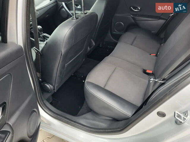 Серый Рено Меган, объемом двигателя 1.5 л и пробегом 198 тыс. км за 10600 $, фото 42 на Automoto.ua