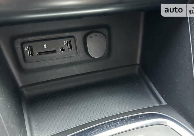 Серый Рено Меган, объемом двигателя 1.46 л и пробегом 184 тыс. км за 14900 $, фото 33 на Automoto.ua