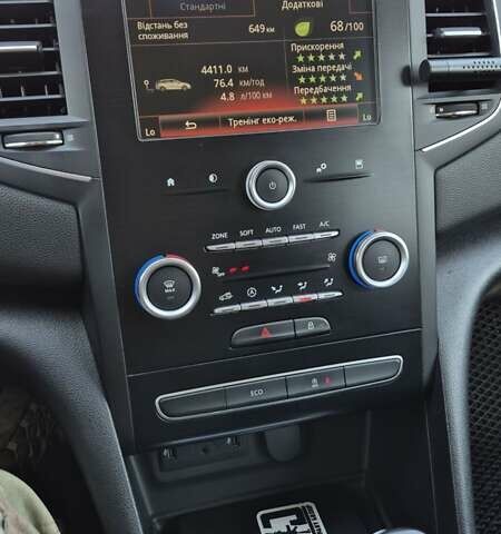 Серый Рено Меган, объемом двигателя 1.46 л и пробегом 254 тыс. км за 11000 $, фото 6 на Automoto.ua