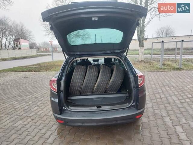 Серый Рено Меган, объемом двигателя 1.2 л и пробегом 76 тыс. км за 10300 $, фото 4 на Automoto.ua