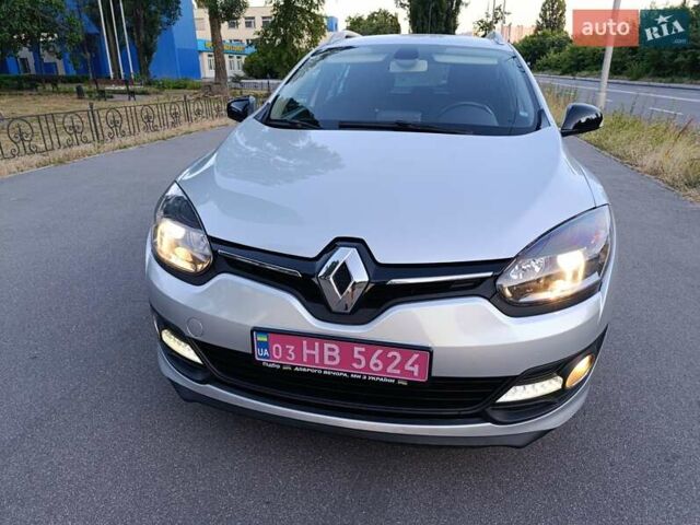 Серый Рено Меган, объемом двигателя 1.5 л и пробегом 160 тыс. км за 10500 $, фото 3 на Automoto.ua