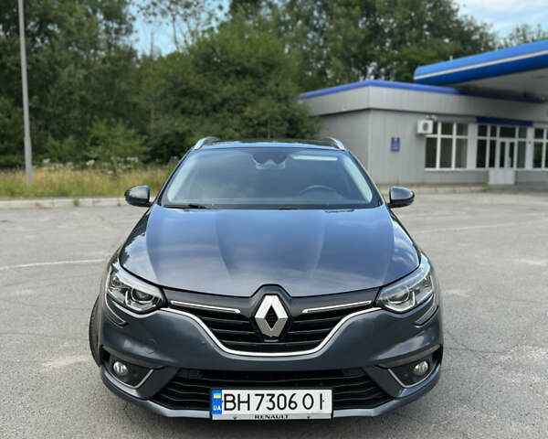 Серый Рено Меган, объемом двигателя 1.46 л и пробегом 273 тыс. км за 9399 $, фото 7 на Automoto.ua