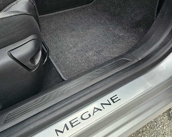 Серый Рено Меган, объемом двигателя 1.46 л и пробегом 217 тыс. км за 13350 $, фото 31 на Automoto.ua