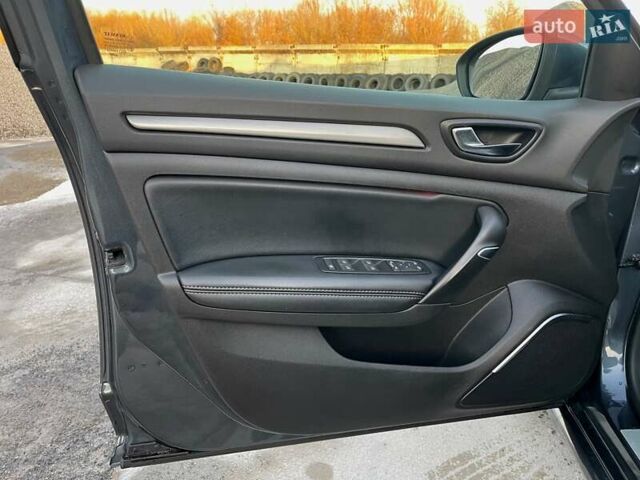 Рено Меган 2016 в Бердичеве на Automoto.ua Серый Рено Меган, объемом двигателя 1.46 л и пробегом 216 тыс. км за 13200 $, фото 21 на Automoto.ua