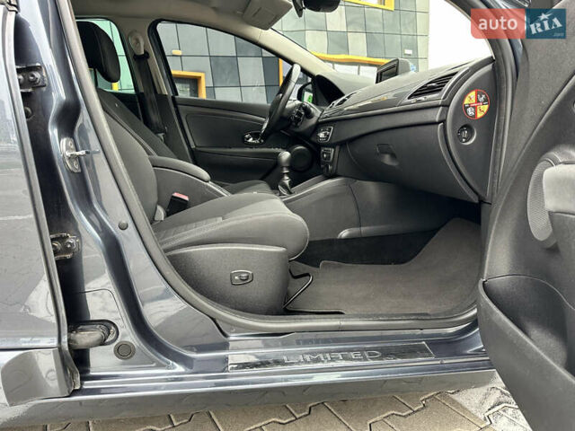Сірий Рено Меган, об'ємом двигуна 1.5 л та пробігом 186 тис. км за 10750 $, фото 15 на Automoto.ua