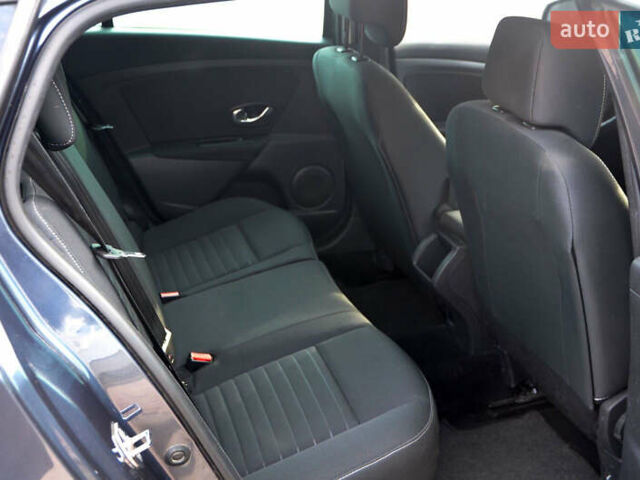 Сірий Рено Меган, об'ємом двигуна 1.5 л та пробігом 186 тис. км за 10450 $, фото 18 на Automoto.ua