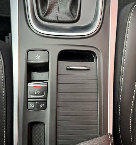 Серый Рено Меган, объемом двигателя 1.46 л и пробегом 210 тыс. км за 13500 $, фото 24 на Automoto.ua