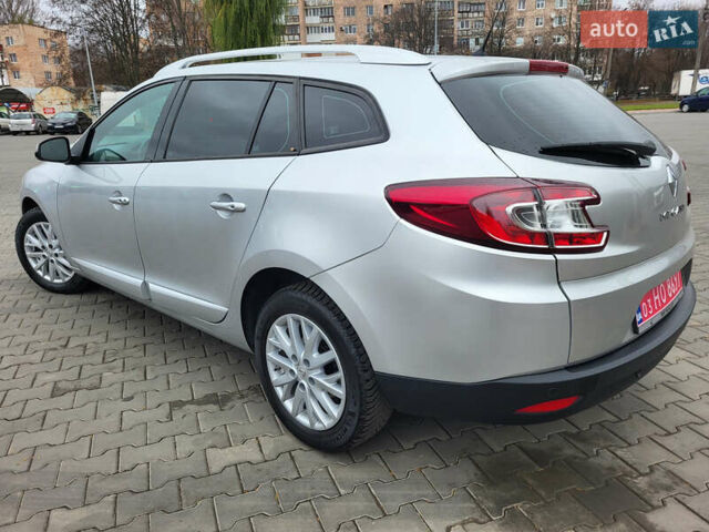 Серый Рено Меган, объемом двигателя 1.5 л и пробегом 198 тыс. км за 10600 $, фото 4 на Automoto.ua