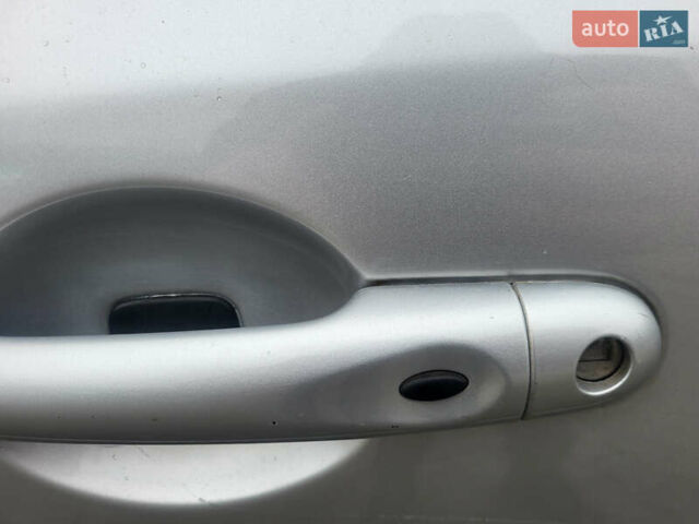 Серый Рено Меган, объемом двигателя 1.5 л и пробегом 198 тыс. км за 10600 $, фото 16 на Automoto.ua