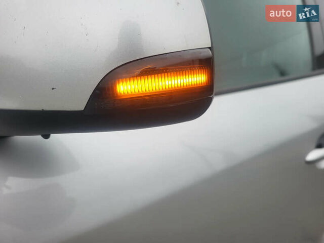 Серый Рено Меган, объемом двигателя 1.5 л и пробегом 198 тыс. км за 10600 $, фото 17 на Automoto.ua