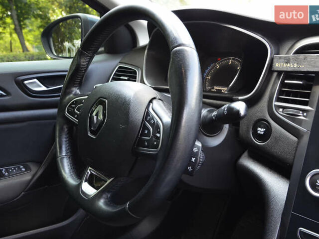 Серый Рено Меган, объемом двигателя 1.46 л и пробегом 393 тыс. км за 10999 $, фото 39 на Automoto.ua