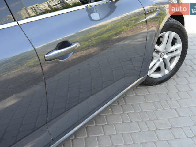 Серый Рено Меган, объемом двигателя 1.46 л и пробегом 393 тыс. км за 10999 $, фото 12 на Automoto.ua