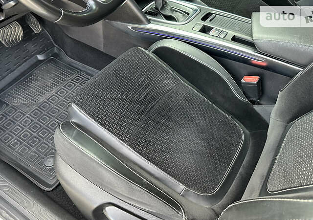 Серый Рено Меган, объемом двигателя 1.46 л и пробегом 184 тыс. км за 14900 $, фото 24 на Automoto.ua