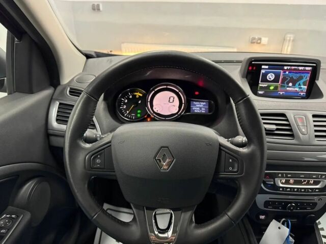 Сірий Рено Меган, об'ємом двигуна 1.5 л та пробігом 179 тис. км за 2400 $, фото 16 на Automoto.ua