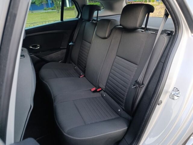 Серый Рено Меган, объемом двигателя 1.5 л и пробегом 160 тыс. км за 10300 $, фото 16 на Automoto.ua