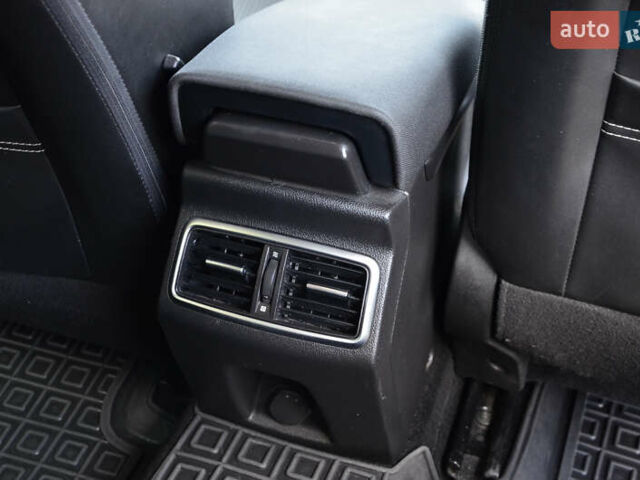 Серый Рено Меган, объемом двигателя 1.46 л и пробегом 393 тыс. км за 10999 $, фото 54 на Automoto.ua