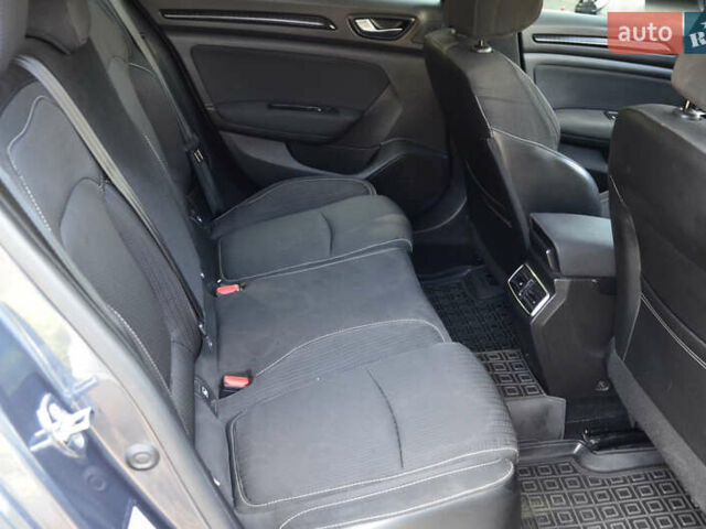 Серый Рено Меган, объемом двигателя 1.46 л и пробегом 393 тыс. км за 10999 $, фото 53 на Automoto.ua