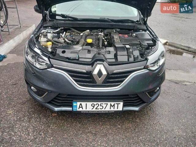 Серый Рено Меган, объемом двигателя 1.46 л и пробегом 172 тыс. км за 12700 $, фото 8 на Automoto.ua