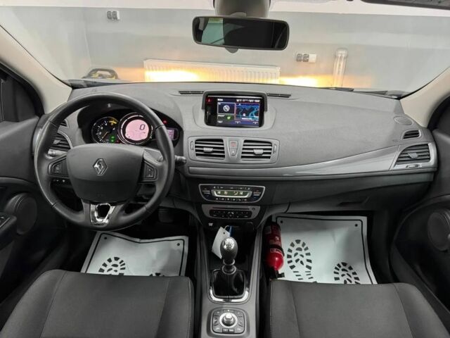 Сірий Рено Меган, об'ємом двигуна 1.5 л та пробігом 179 тис. км за 2400 $, фото 4 на Automoto.ua