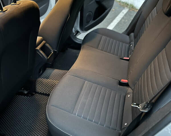 Серый Рено Меган, объемом двигателя 1.5 л и пробегом 162 тыс. км за 10500 $, фото 21 на Automoto.ua