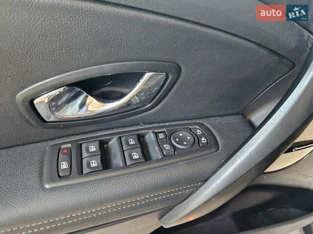 Серый Рено Меган, объемом двигателя 1.5 л и пробегом 160 тыс. км за 10500 $, фото 13 на Automoto.ua