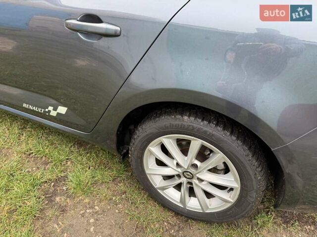 Серый Рено Меган, объемом двигателя 1.46 л и пробегом 198 тыс. км за 12200 $, фото 19 на Automoto.ua