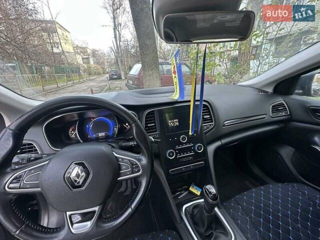 Серый Рено Меган, объемом двигателя 1.46 л и пробегом 225 тыс. км за 10999 $, фото 8 на Automoto.ua